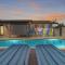 5BR Pool Home in Downtown Gilbert home - Gilbert