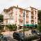 Hotel Ausonia