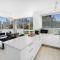 Stylish 2-Bed in Surfers Paradise with River Views