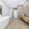 Pet friendly Holiday home with pool on Alex