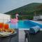 Tranquil Getaway Villa Prapatnica with Pool and Garden - Prapatnica