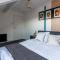 Impressive 6-br Home In A Prime Sunderland - 桑德兰