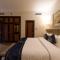 Seven Seas Hotel