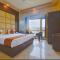 Mangal Hotel & Resorts Pool