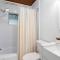 1mi to Beach Jungle Bungalow 1 acre with Pool - 恩格尔伍德