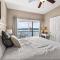Lake of the Ozarks Home with 3-Story Deck and Views - 卡姆登顿