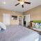 Lake of the Ozarks Home with 3-Story Deck and Views - 卡姆登顿