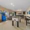 Lake of the Ozarks Home with 3-Story Deck and Views - 卡姆登顿