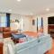 Virginia Escape with Patio and Fire Pit, Near Hiking! - يثيفيل