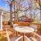 1 Mi to Dtwn Fayetteville Home with Fenced Yard - فايتيفيل