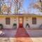 1 Mi to Dtwn Fayetteville Home with Fenced Yard - فايتيفيل