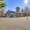 1 Mi to Dtwn Fayetteville Home with Fenced Yard - فايتيفيل