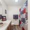 Large 2 Floor Condo, Pool Pass, Beach Club, walk to Shanty Creek