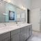 Modern 7 Bdrm Mansion with Themed Bedrooms at the Bear's Den - 基西米