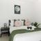 Stylish 2BR Apartment with Panoramic City Views