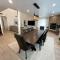 Bright, Stylish 4BD Modern House with Private Pool - لوس أنجلوس