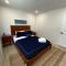 Bright, Stylish 4BD Modern House with Private Pool - لوس أنجلوس