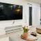 Bright, Stylish 4BD Modern House with Private Pool - لوس أنجلوس
