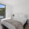 Sanctuary in St Albans Chic 2-Bedroom Retreat - 基督城