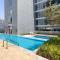 Exquisite stay in Downtown Burj Khalifa Views with stunning pool - 迪拜