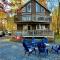 4 BD Stylish Cottage W Private Pool & hot-tub