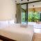 Elegant 3 Bdr Villa , beach 3 mins walk - Selong Belanak