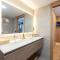 Isard Homes by Select Rentals