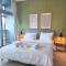 Next to METRO 1BED with Panoramic Lake View - Dubaj