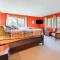 Walk to Mt Snow Cozy West Dover Condo - 西多佛