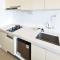 Wintspace Skyhouse BSD - HELIOS Room - near ICE BSD - 萨姆波罗