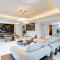 Marina View - Luxurious Four Bed with Private Pool - Dubaj