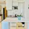Apartamento con terraza y vistas