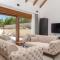 Unique Villa Pietra with heated private pool - Šestanovac