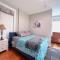 G5 KING BED central location museums FREE PARKING