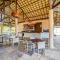 Beach Place Resort Bangalo 12