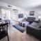 206 Fully Furnished 1BR Suite-Prime Location