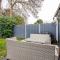 Modern and Spacious Colliers Wood Home - 伦敦