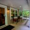 Three Little Birds by Simple Life Rentals - Эгг-Харбор