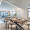 Special Offer with BBQ, Pool Perfect for Groups by Deluxe Holiday Homes - 富查伊拉