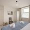 Churchill House - Two Bedrooms - Street Parking - Garden - Bath