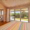 Kowhai Retreat - Matarangi Holiday Home