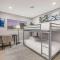 Newly Renovated Modern Oasis w Pool Mins to Strip - لاس فيغاس
