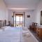 Beachfront villa with huge garden, 3br, Halkidiki