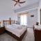 Beachfront villa with huge garden, 3br, Halkidiki