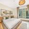 2BR Burj Khalifa View in Downtown Dubai - Dubaj