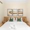 2BR Burj Khalifa View in Downtown Dubai - Dubaj