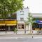 Stylish Chiswick Apartment with a Private Terrace - 伦敦