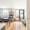 Stylish Chiswick Apartment with a Private Terrace - 伦敦