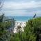 Netanya Noosa Beachfront Resort - Noosa Heads