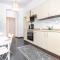 Near Danube & Millenium Tower - Massive Shared 4BR Apt - Bécs